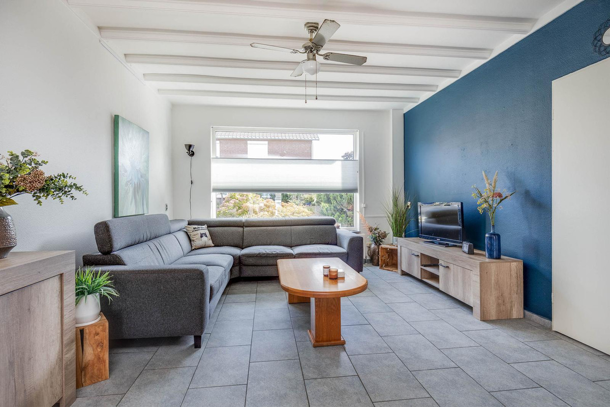 Tussenwoning te koop: Dross Wilkinstraat 3, Elsloo