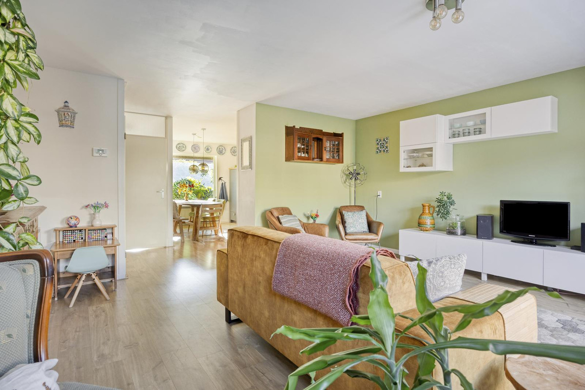 Tussenwoning te koop: Le Corbusierlijn 15, Zoetermeer