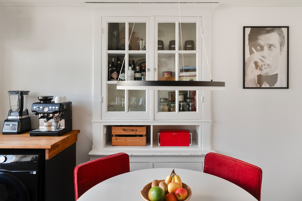 Studio te koop: Djambistraat 40-3, Amsterdam