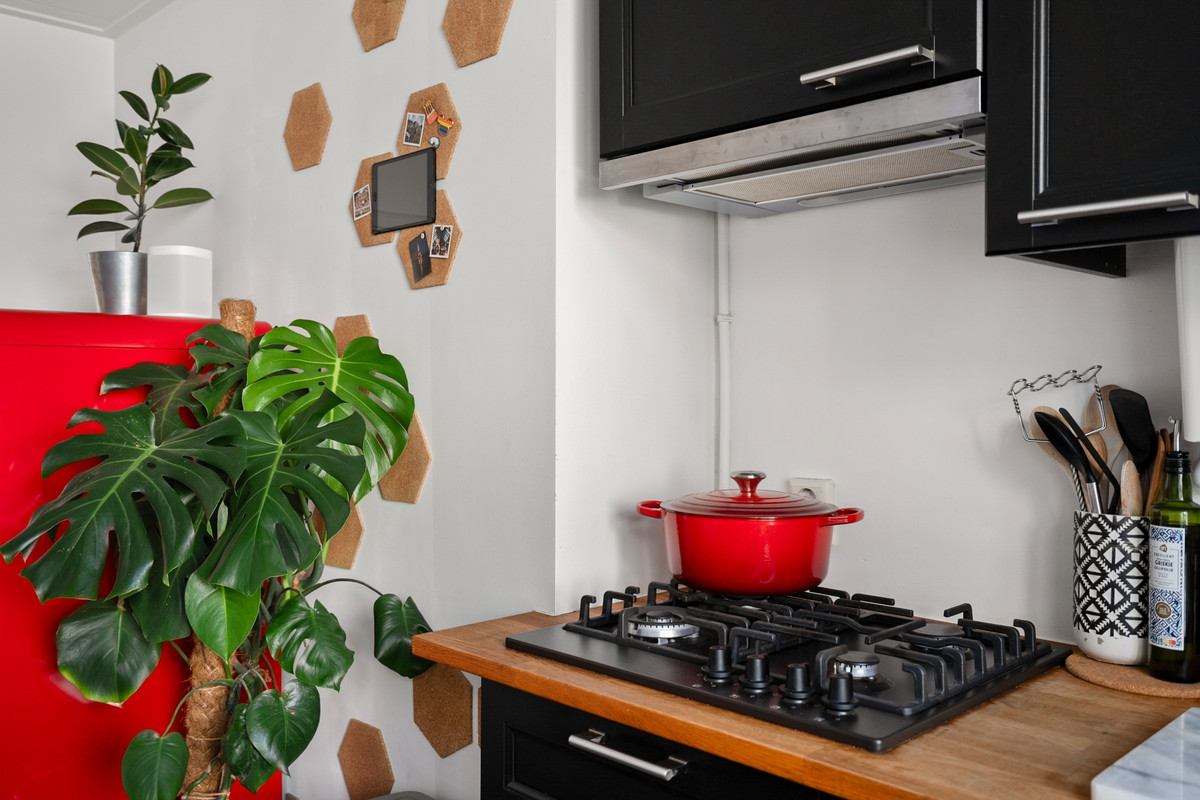 Studio te koop: Djambistraat 40-3, Amsterdam