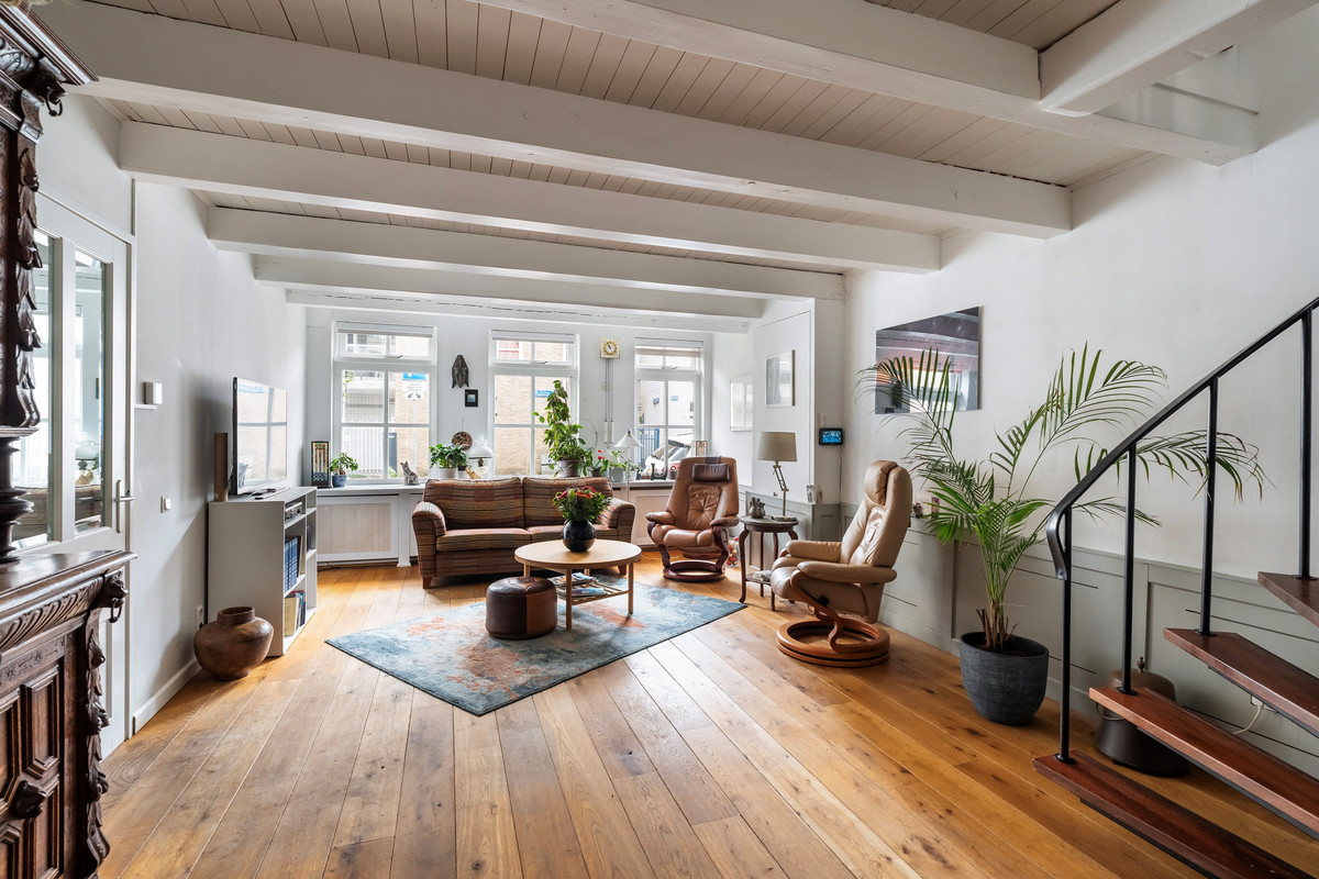 Tussenwoning te koop: Ankerstraat 6, Maassluis