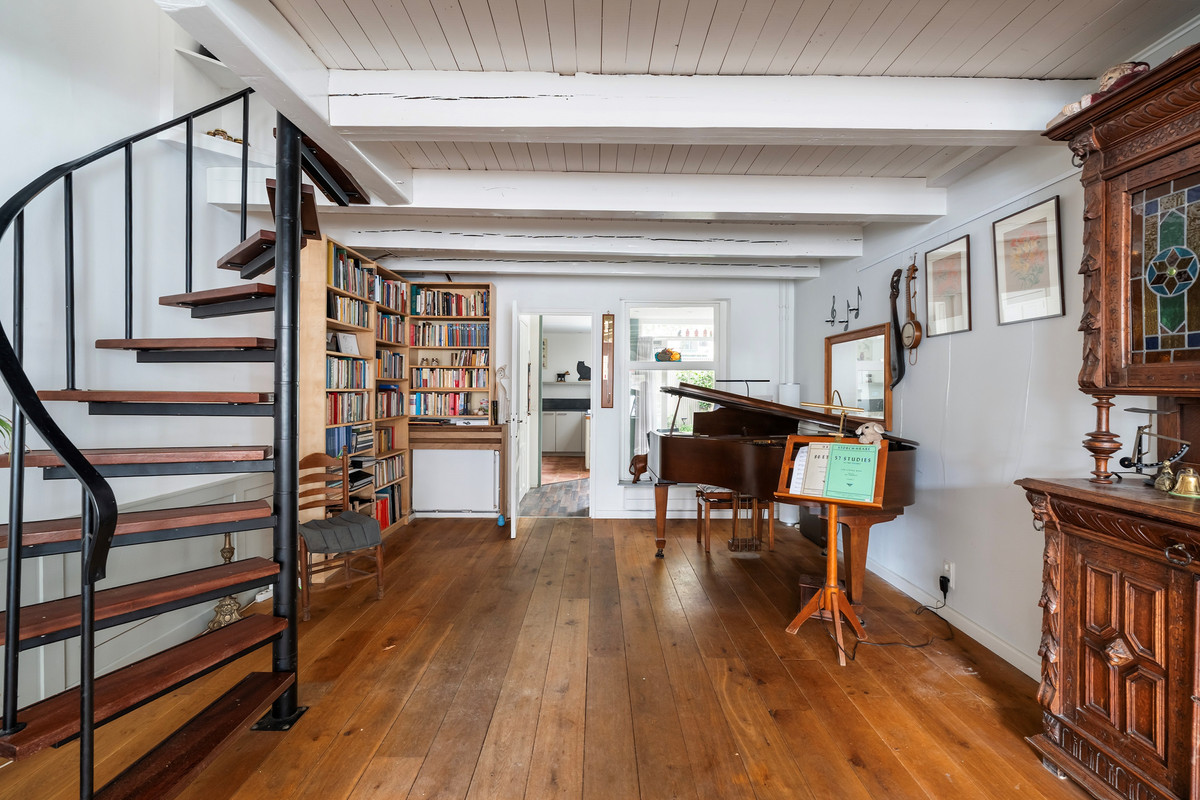 Tussenwoning te koop: Ankerstraat 6, Maassluis