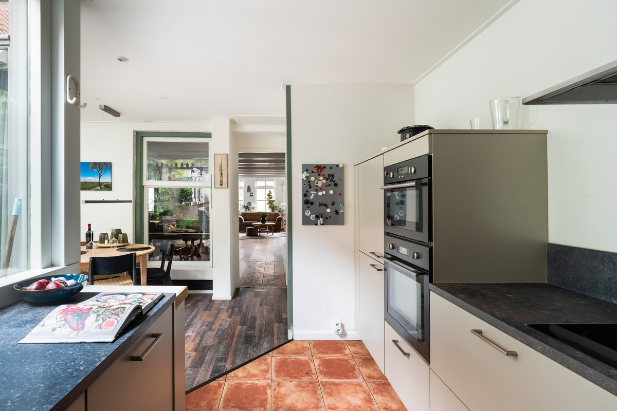 Tussenwoning te koop: Ankerstraat 6, Maassluis