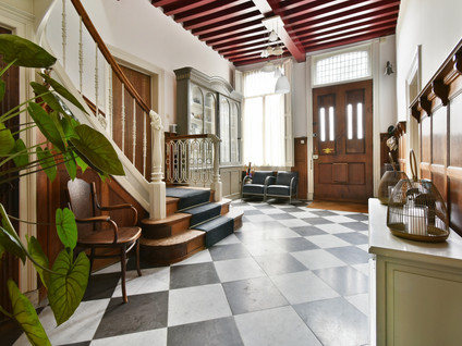 Pieterskerkhof 36