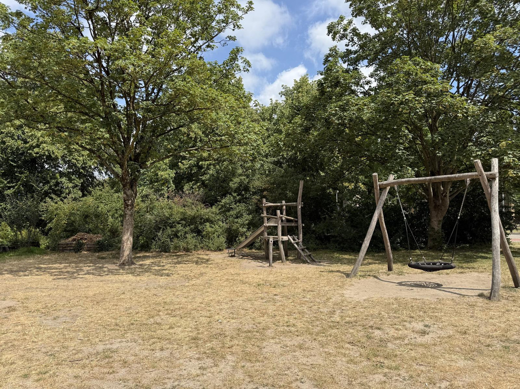 Tussenwoning te koop: Londrinadreef 34, Utrecht