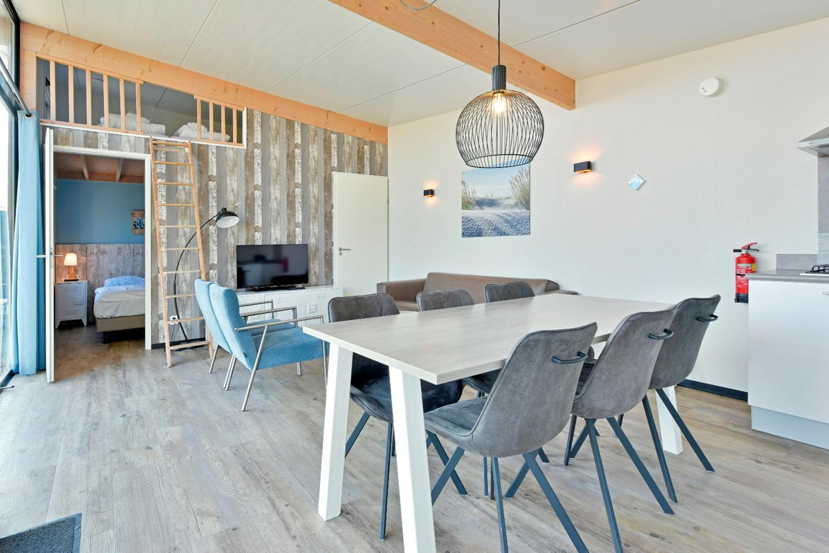 Vrijstaande woning te koop: Zeeweg 97R83, Overveen