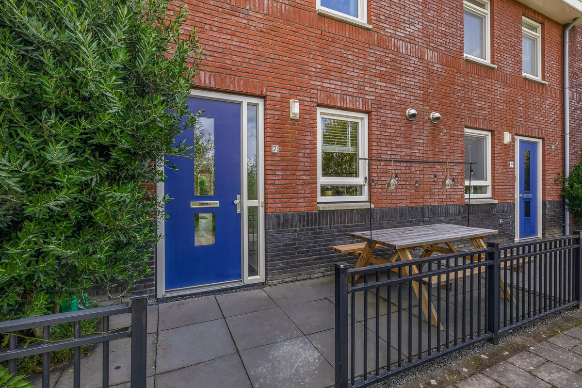 Tussenwoning te koop: Pinksterbloem 7, Hazerswoude-Dorp