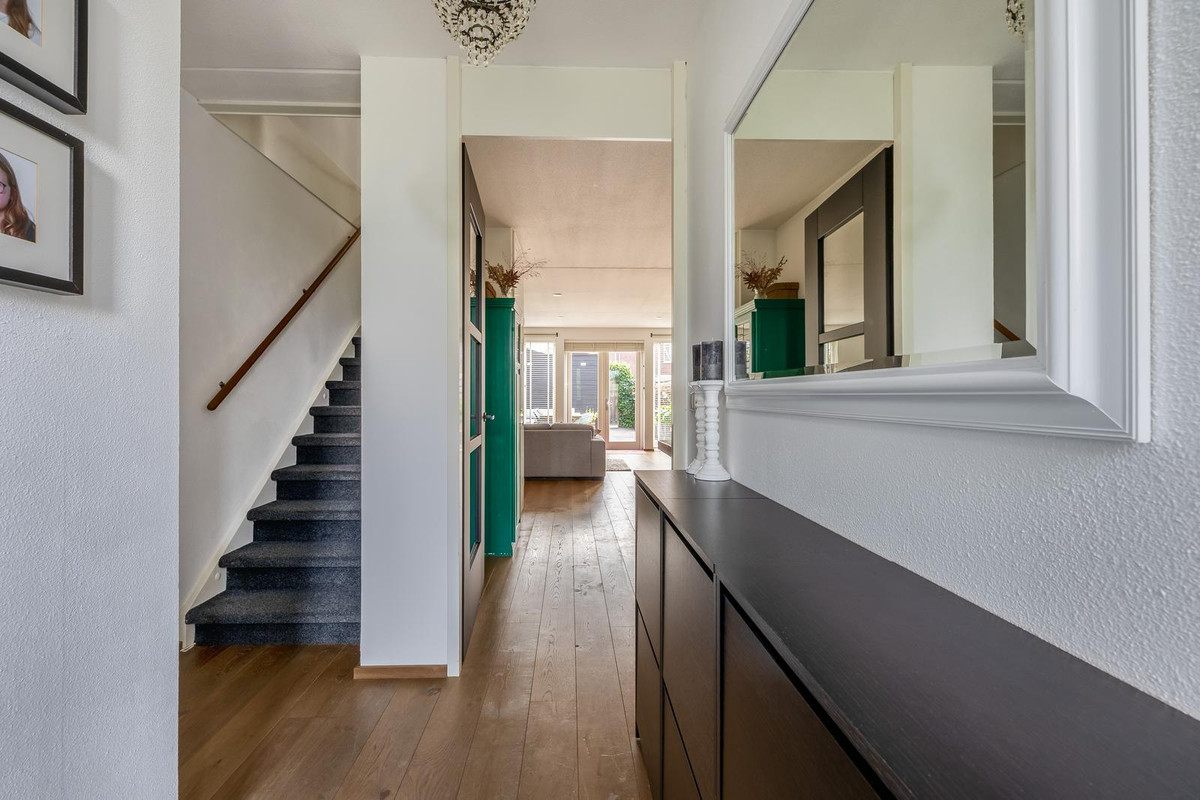 Tussenwoning te koop: Pinksterbloem 7, Hazerswoude-Dorp