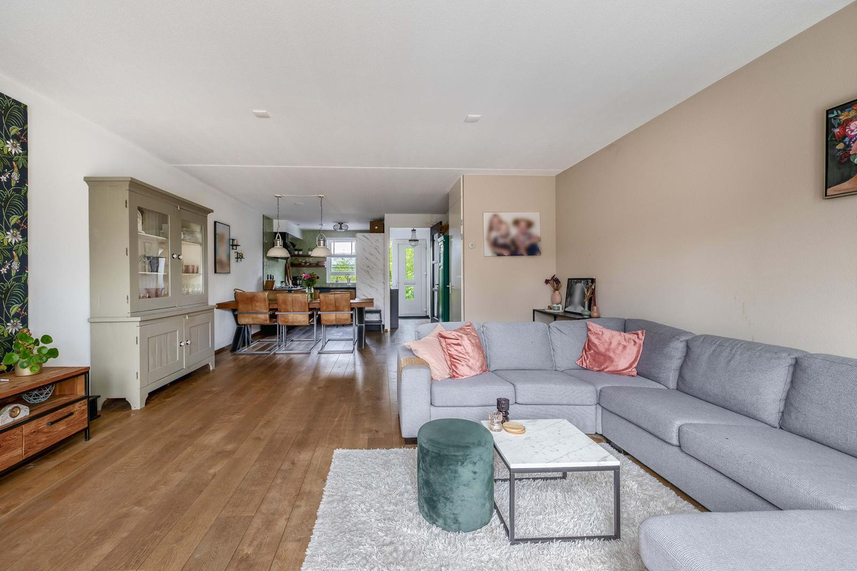 Tussenwoning te koop: Pinksterbloem 7, Hazerswoude-Dorp