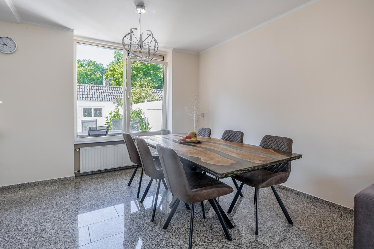 Tussenwoning te koop: Groenvinkweg 7, Venlo