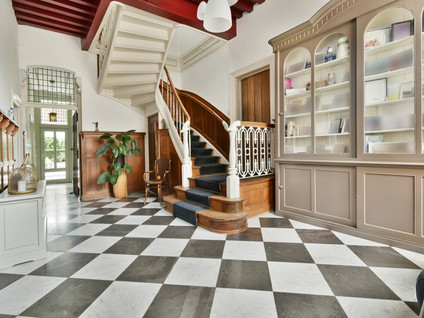Pieterskerkhof 36