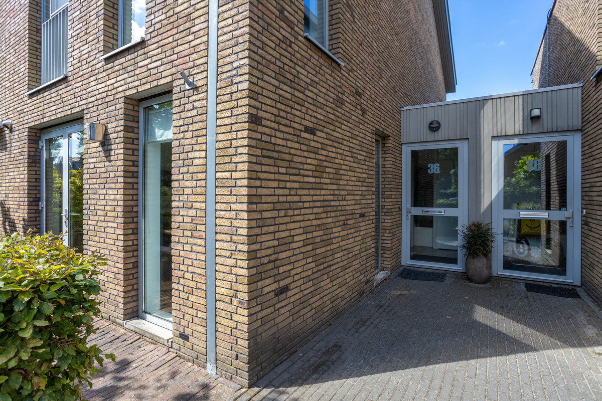 Tussenwoning te koop: Gouwestraat 36, Berkel En Rodenrijs
