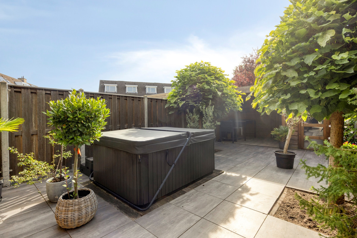 Tussenwoning te koop: Tjalk 59, Barendrecht