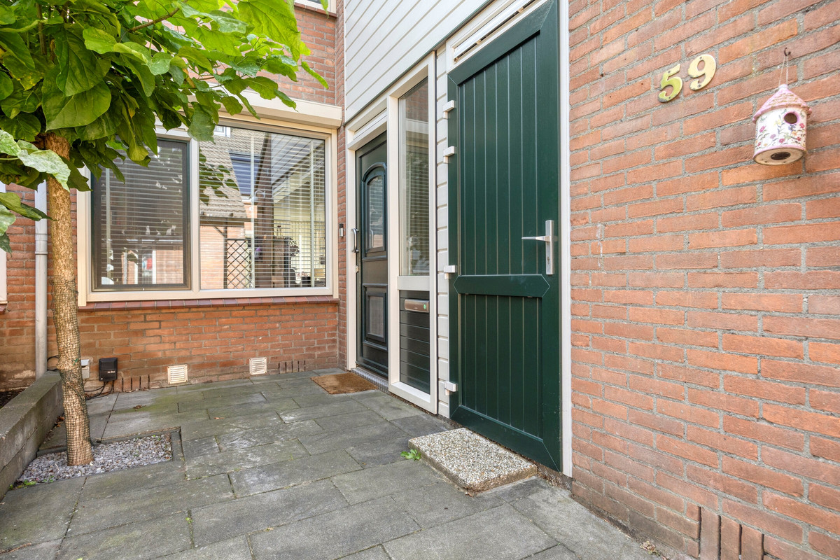 Tussenwoning te koop: Tjalk 59, Barendrecht