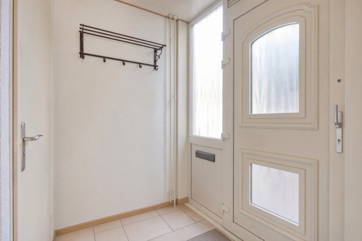 Tussenwoning te koop: Tjalk 59, Barendrecht