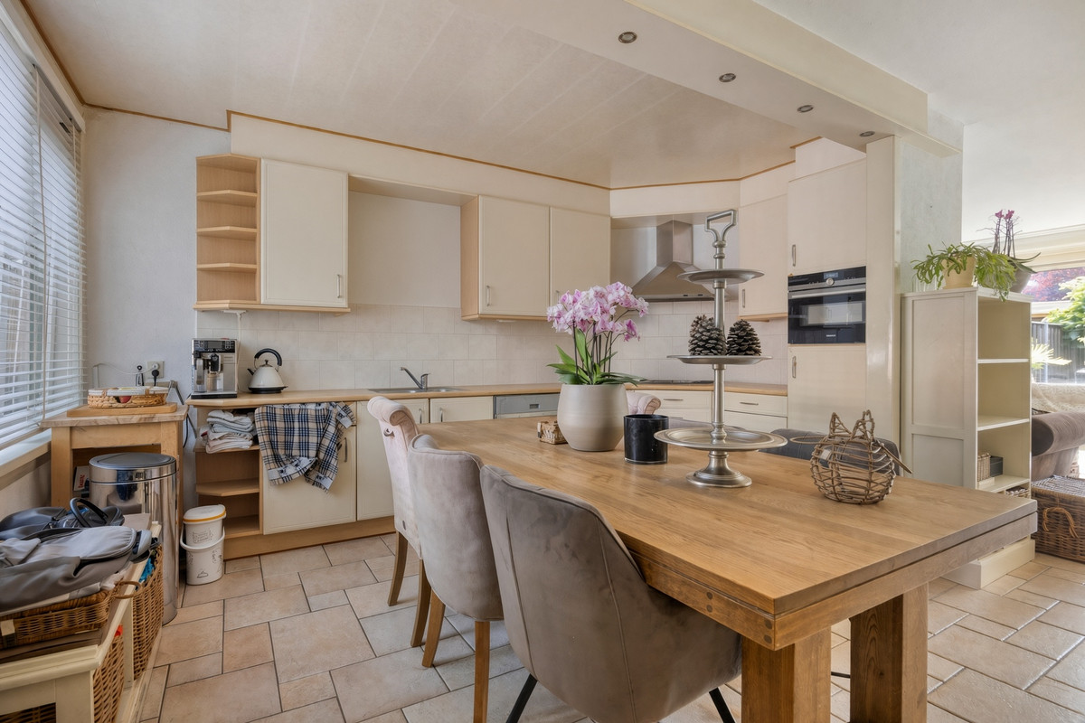 Tussenwoning te koop: Tjalk 59, Barendrecht