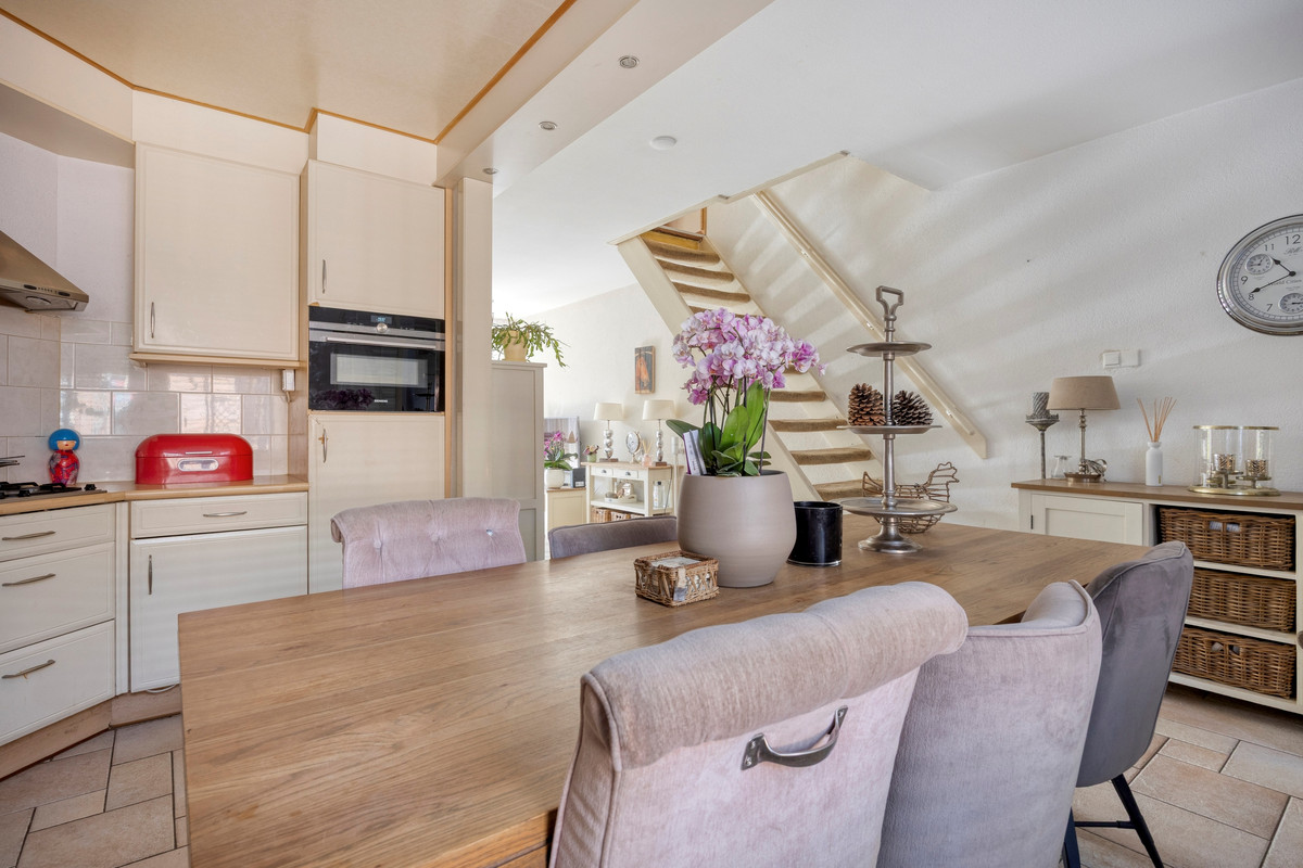Tussenwoning te koop: Tjalk 59, Barendrecht