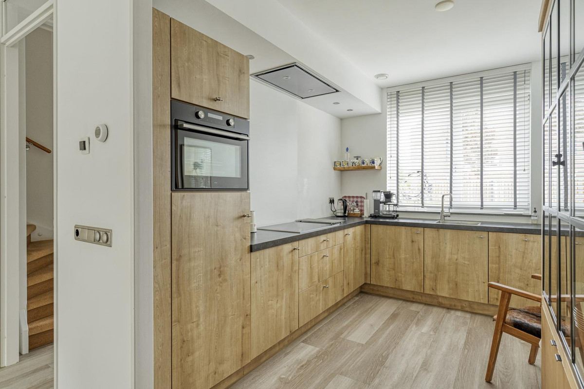 Tussenwoning te koop: De Meutelaer 23, Stellendam