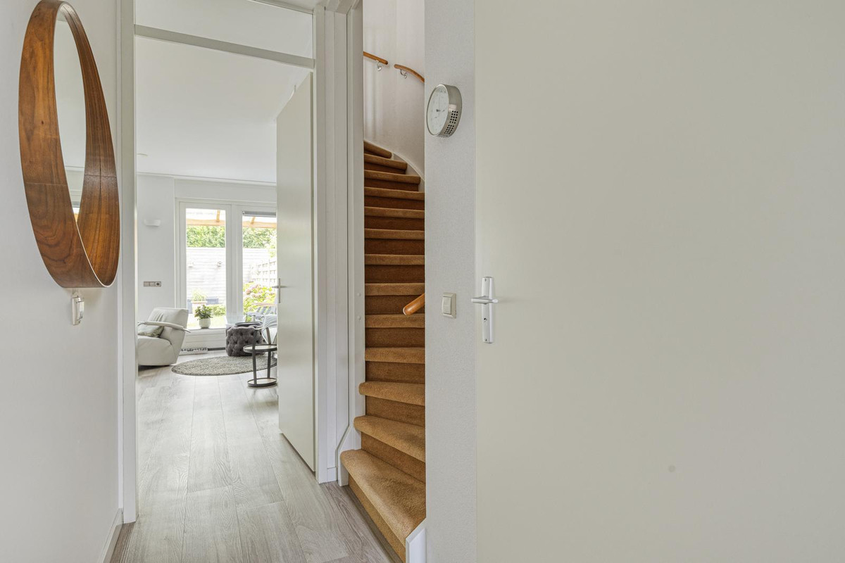 Tussenwoning te koop: De Meutelaer 23, Stellendam