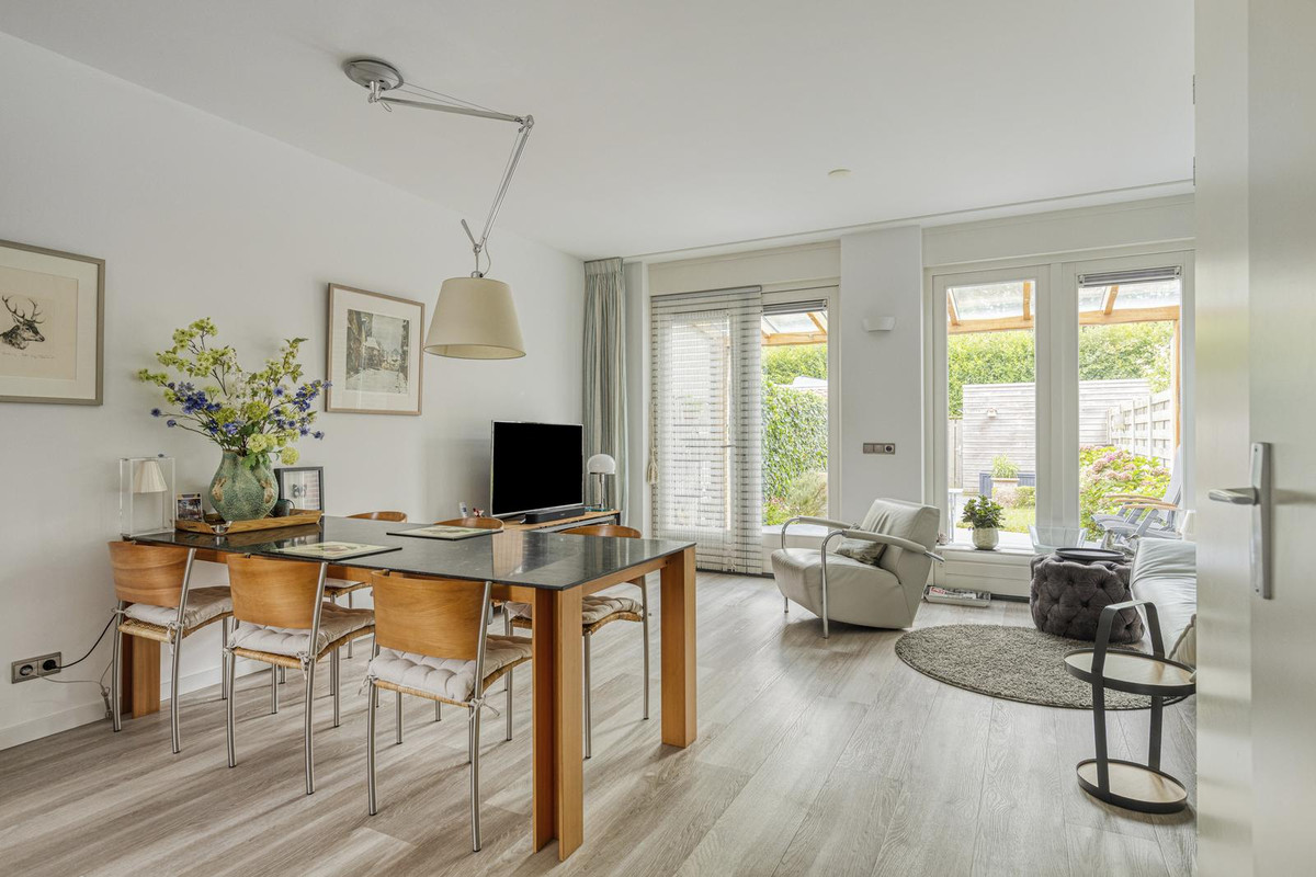 Tussenwoning te koop: De Meutelaer 23, Stellendam