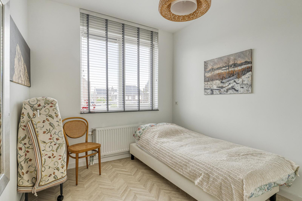 Tussenwoning te koop: De Meutelaer 23, Stellendam