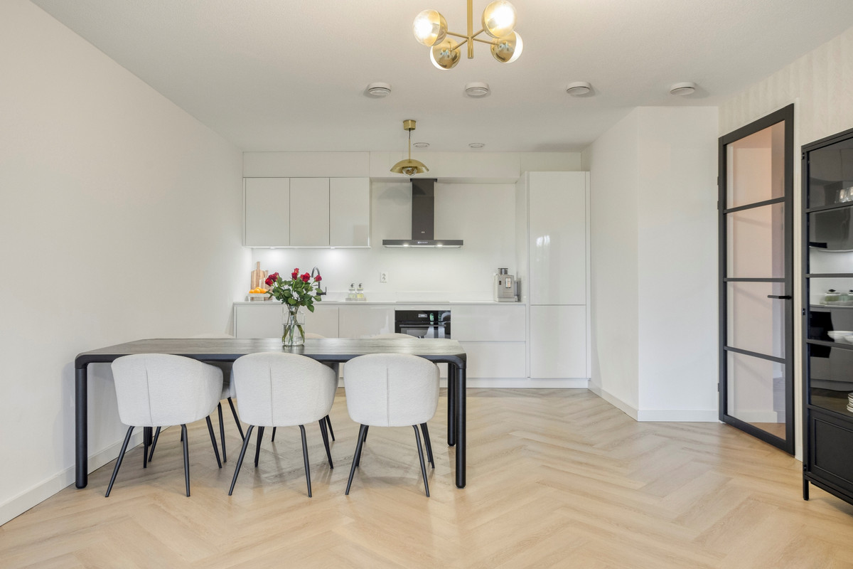 Appartement te koop: Ananasweg 12, Leiden