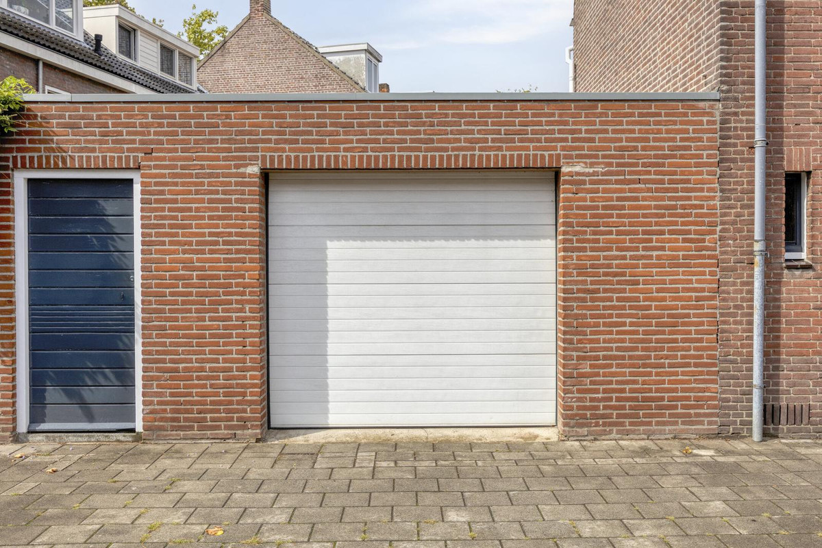 Hoekwoning te koop: Hendrik de Keijserstraat 83, Tilburg