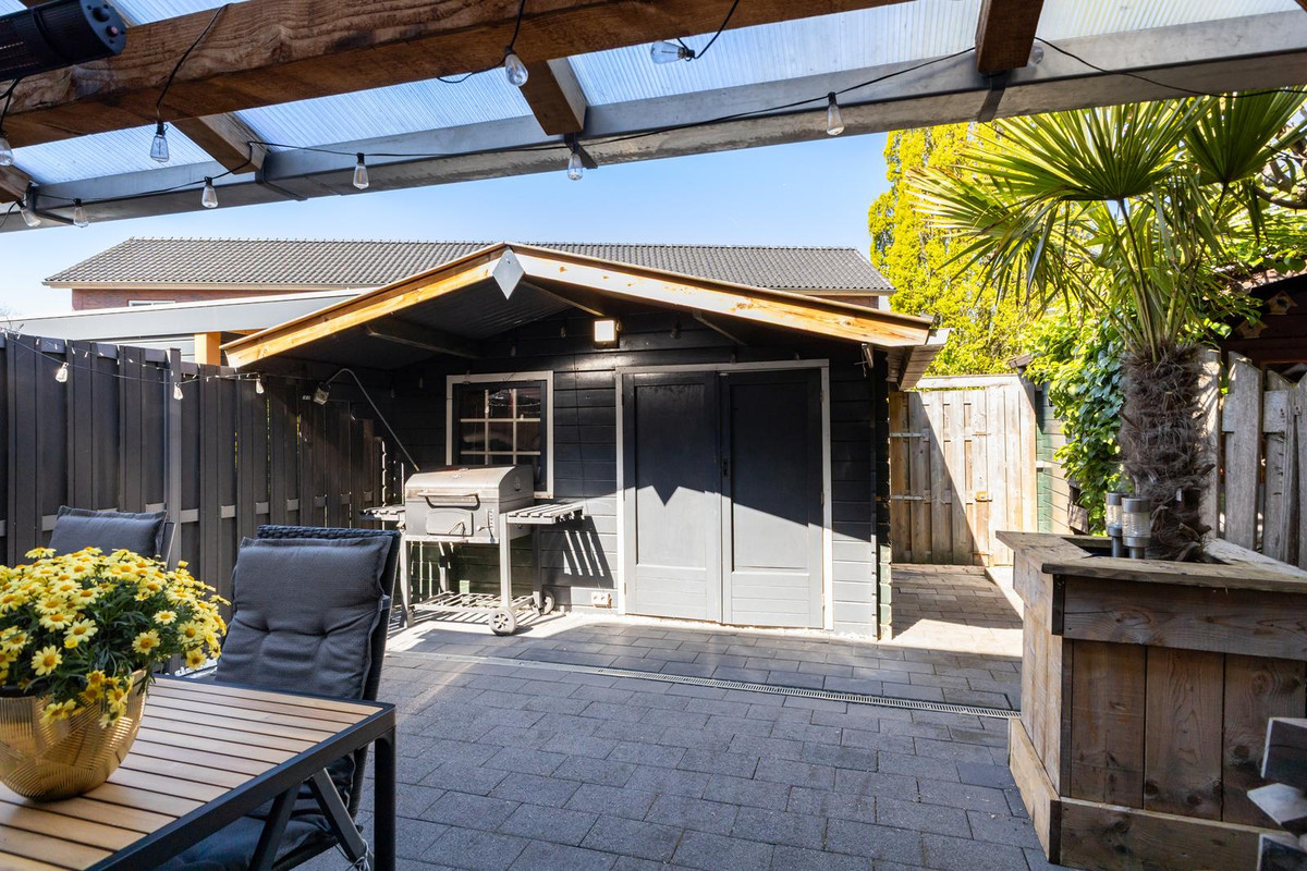 Tussenwoning te koop: Dotterplantsoen 5, Gouda