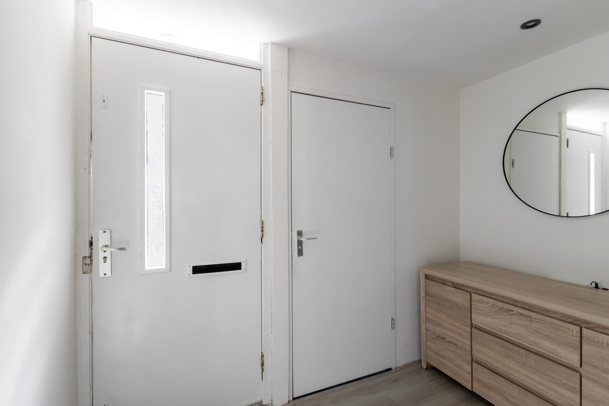 Tussenwoning te koop: Dotterplantsoen 5, Gouda