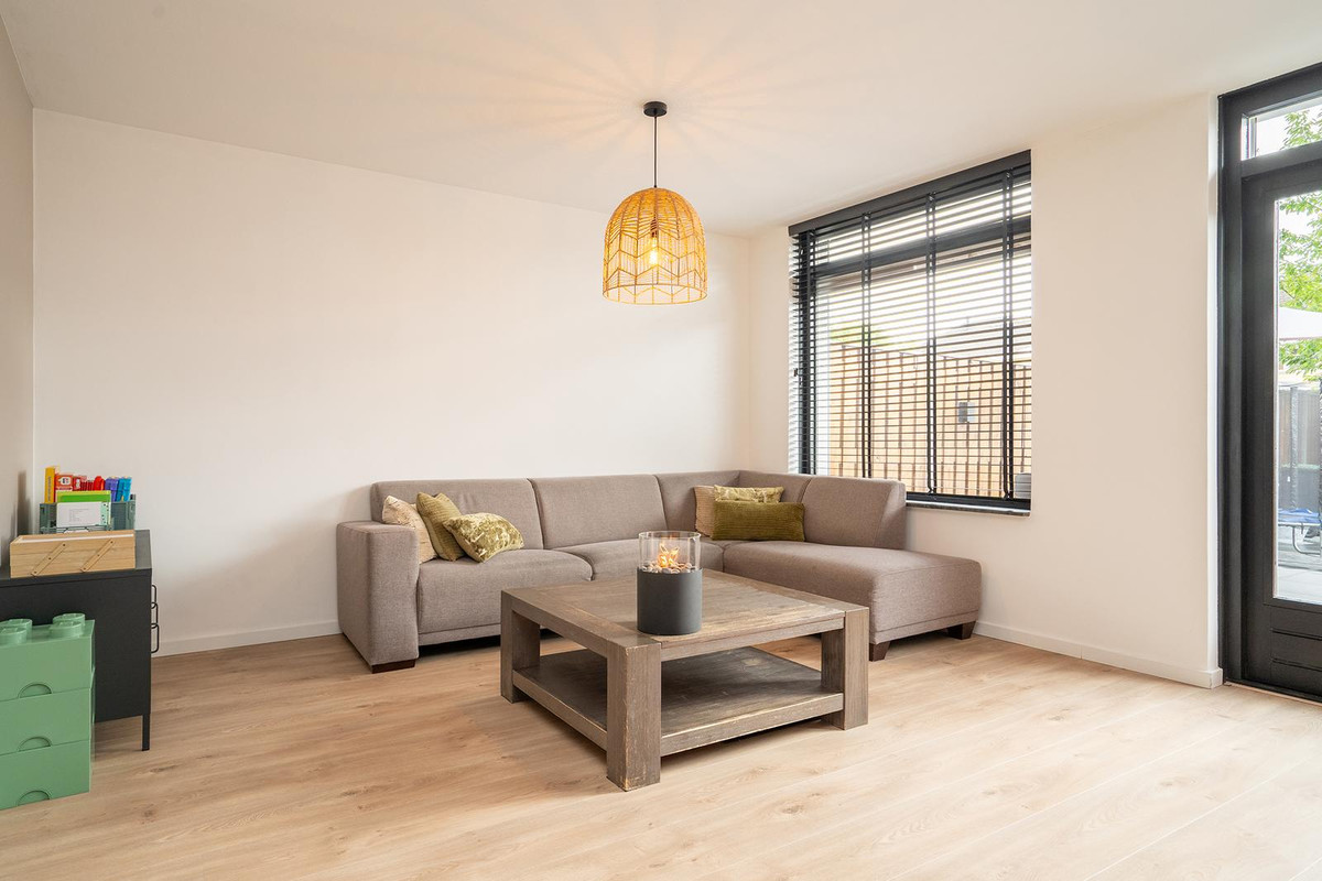 Tussenwoning te koop: Atalantalaan 13, Enschede