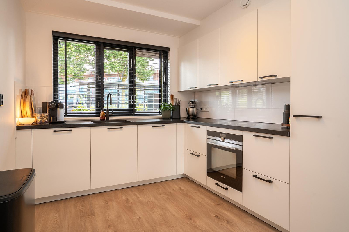 Tussenwoning te koop: Atalantalaan 13, Enschede