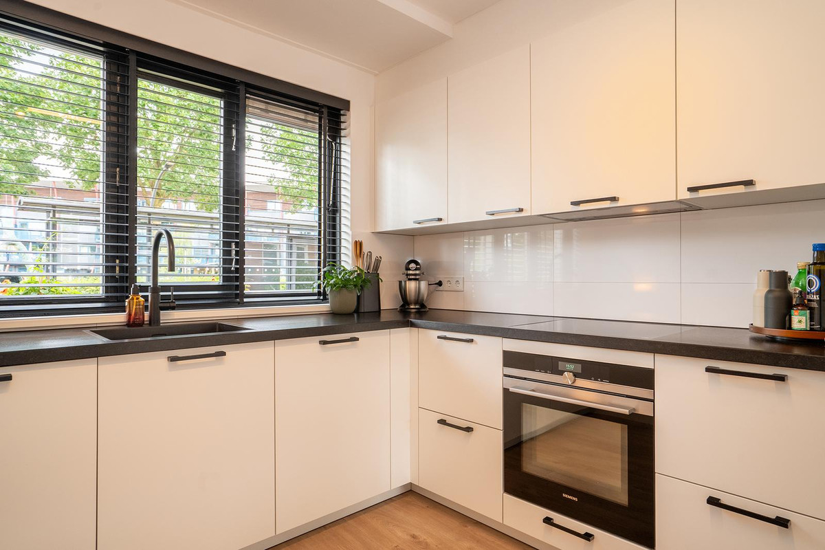Tussenwoning te koop: Atalantalaan 13, Enschede