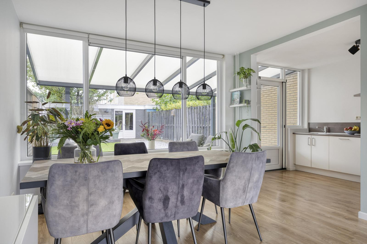 Tussenwoning te koop: Brederolaan 28, Etten-Leur