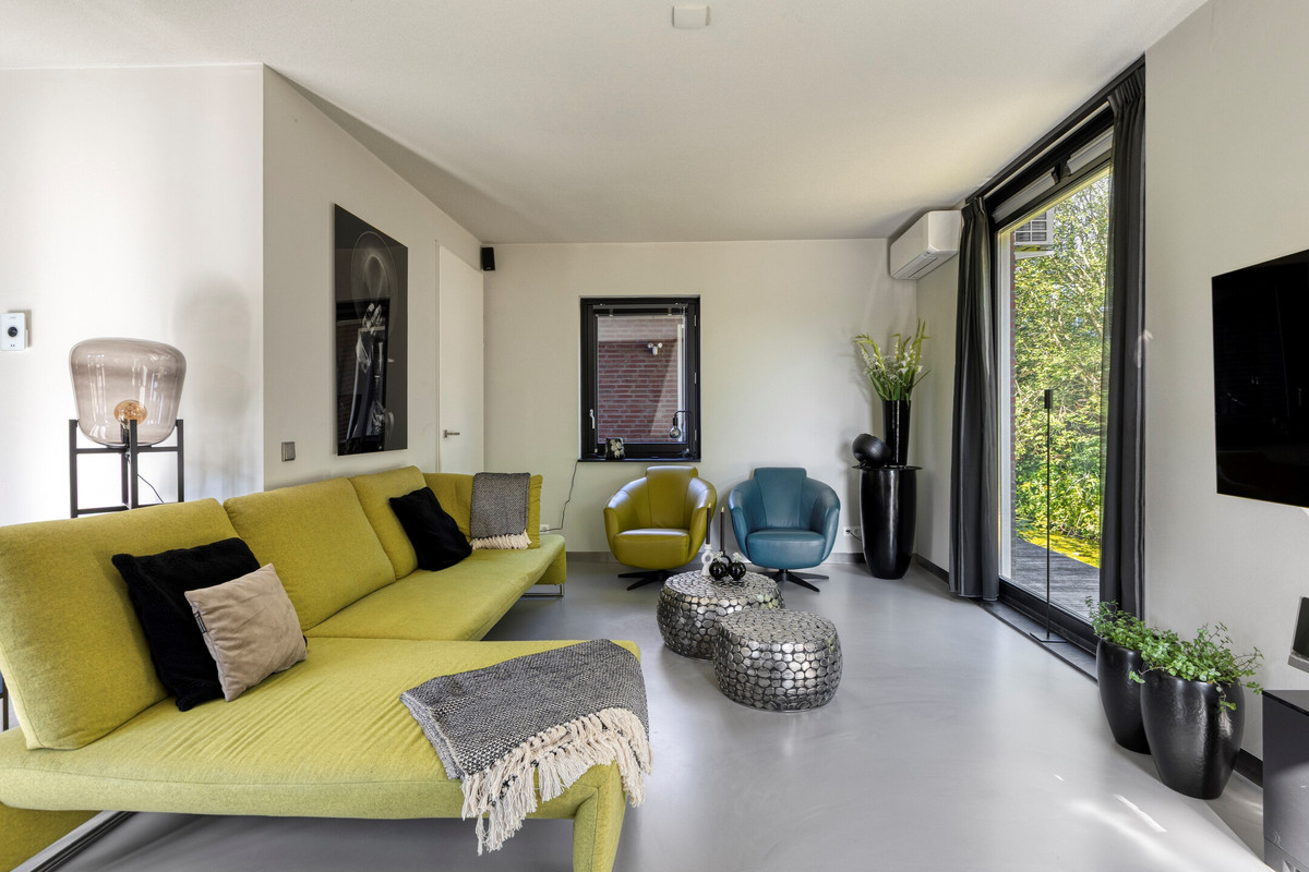 Vrijstaande woning te koop: Dassenburcht 6, Scherpenzeel