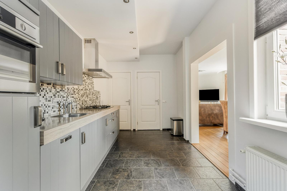 Tussenwoning te koop: Abel Tasmanstraat 29, Tilburg
