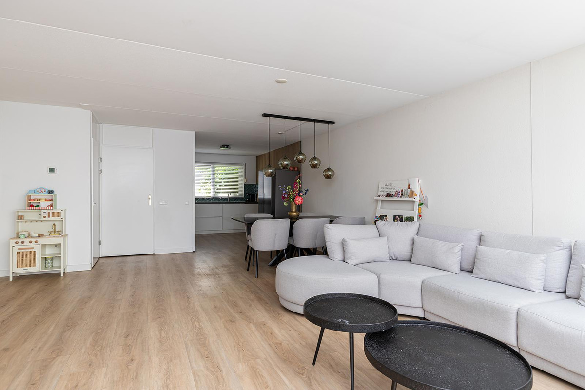 Tussenwoning te koop: 't Stort 14, Sliedrecht