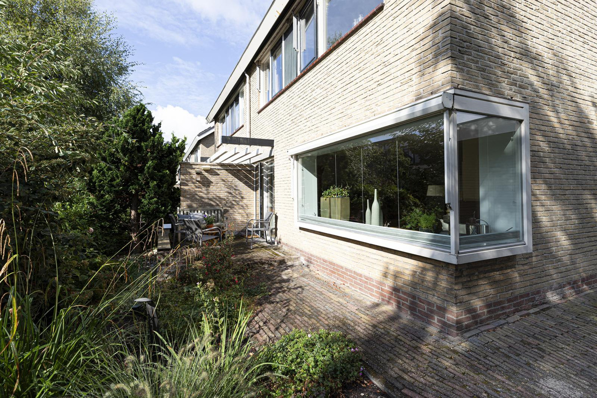 Hoekwoning te koop: Abel Tasmanlaan 8, Gouda
