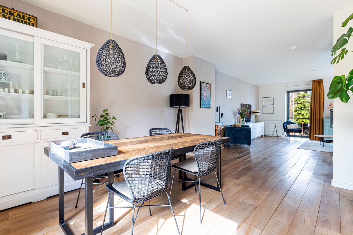 Hoekwoning te koop: Veluwemeer 132, Woerden