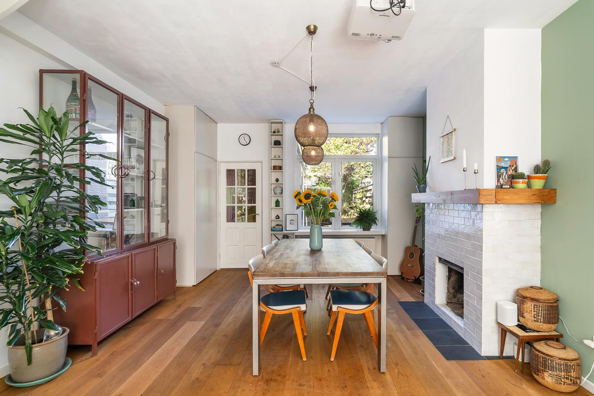 Tussenwoning te koop: Rijndijkstraat 33, Leiden