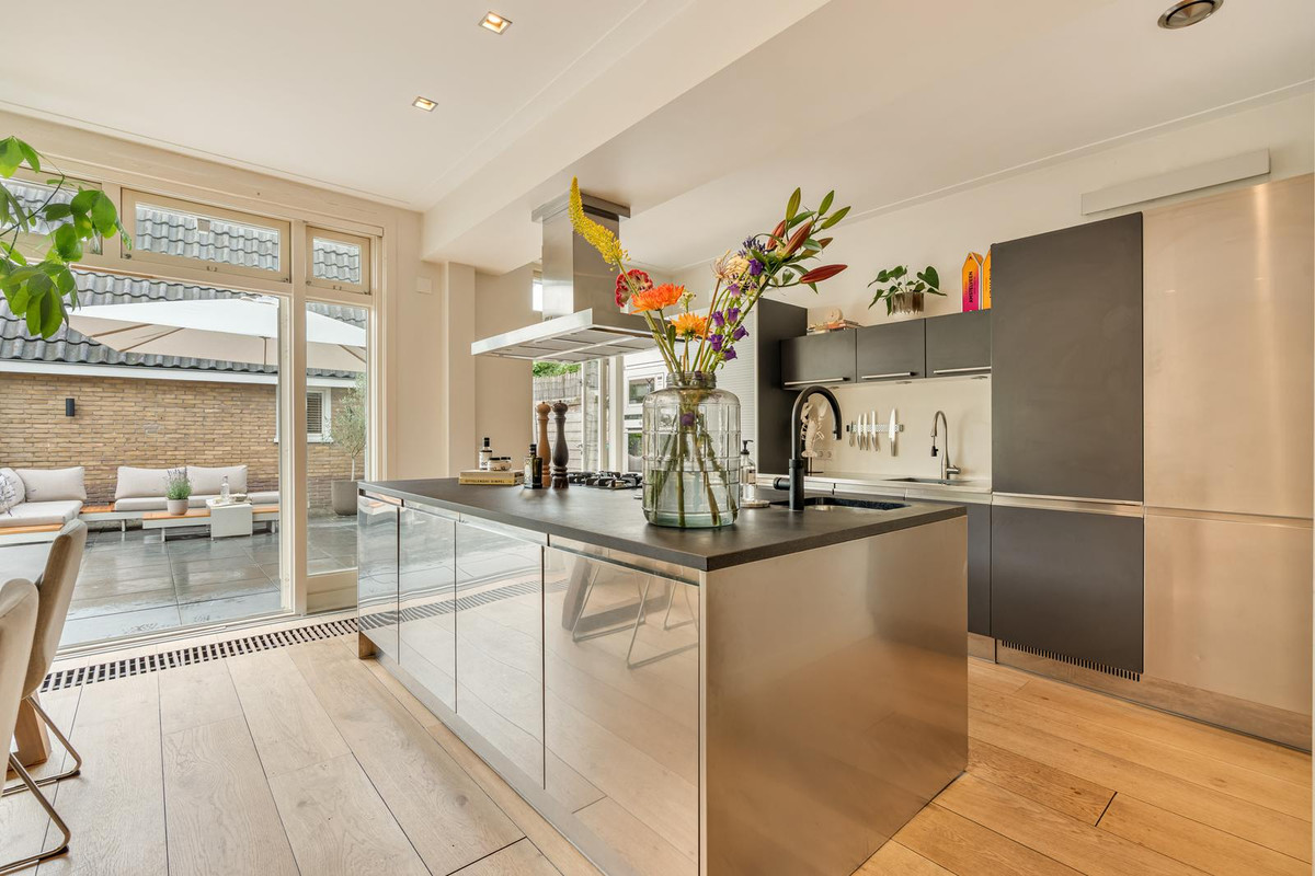 Hoekwoning te koop: Bos en Vaartlaan 26, Amstelveen