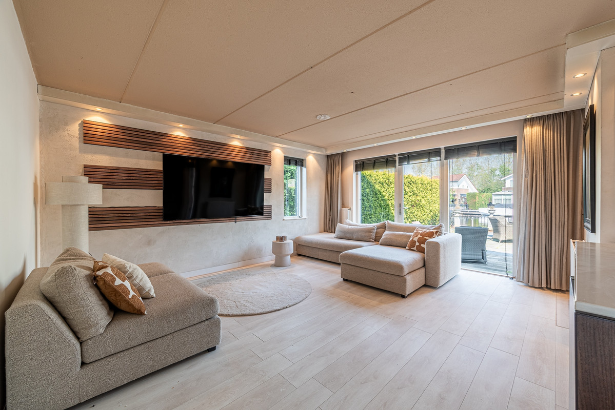 Vrijstaande woning te koop: Vinkenkade 77R42, Vinkeveen
