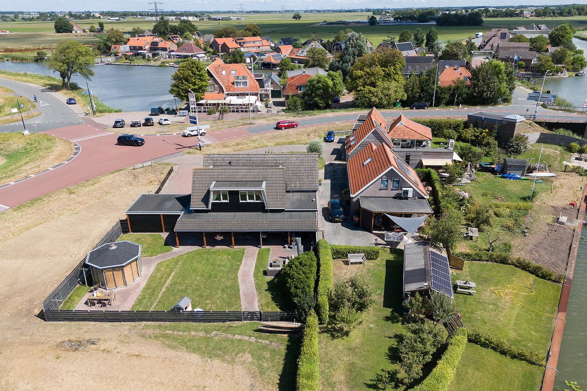 Vrijstaande woning te koop: Huigendijk 8, Ursem