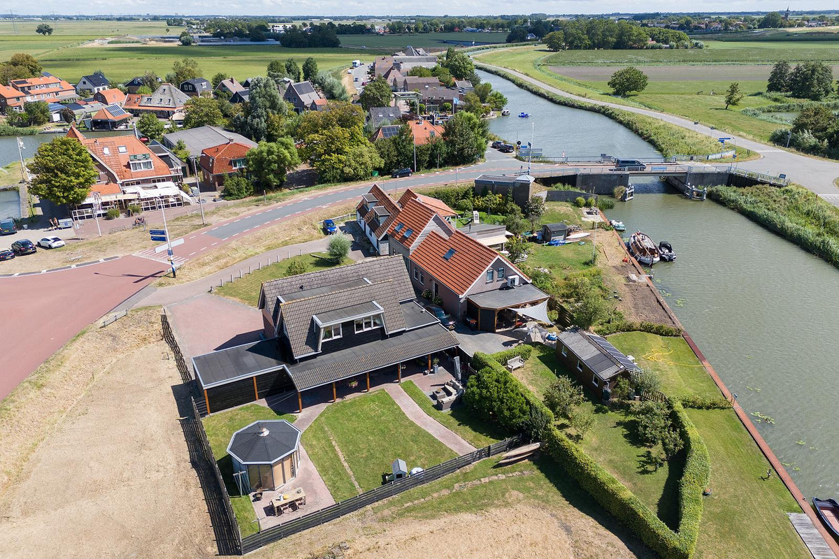 Vrijstaande woning te koop: Huigendijk 8, Ursem