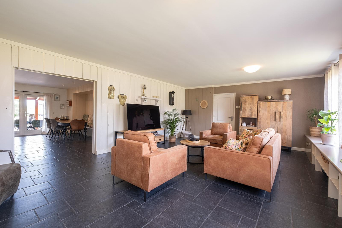 Vrijstaande woning te koop: Huigendijk 8, Ursem