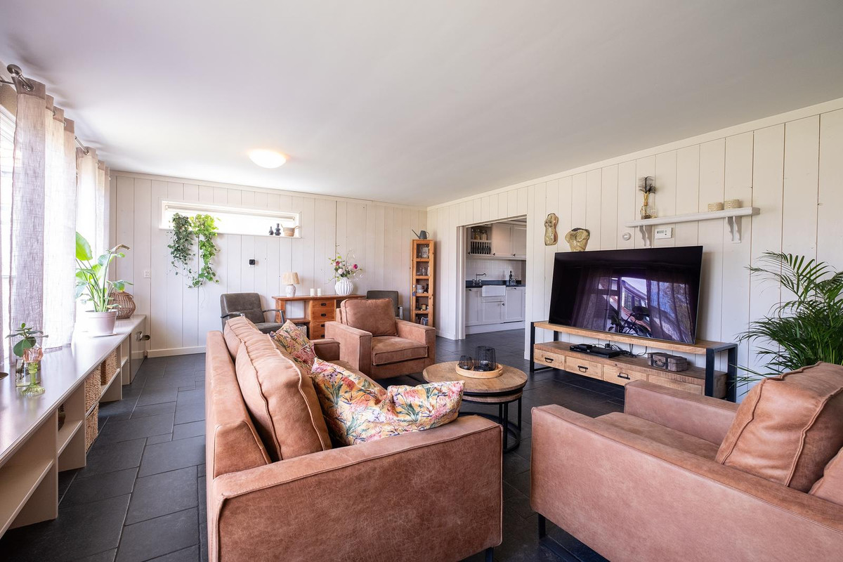 Vrijstaande woning te koop: Huigendijk 8, Ursem