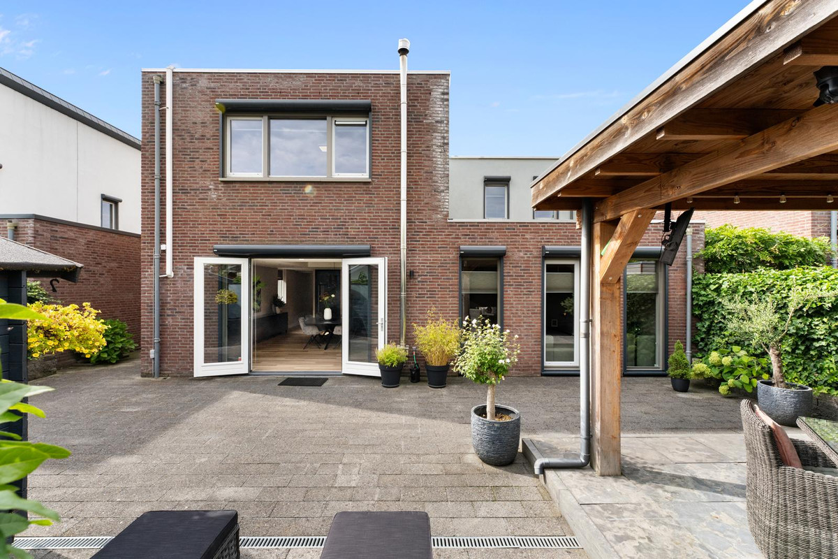 Vrijstaande woning te koop: Brittanniëlaan 45, Geleen
