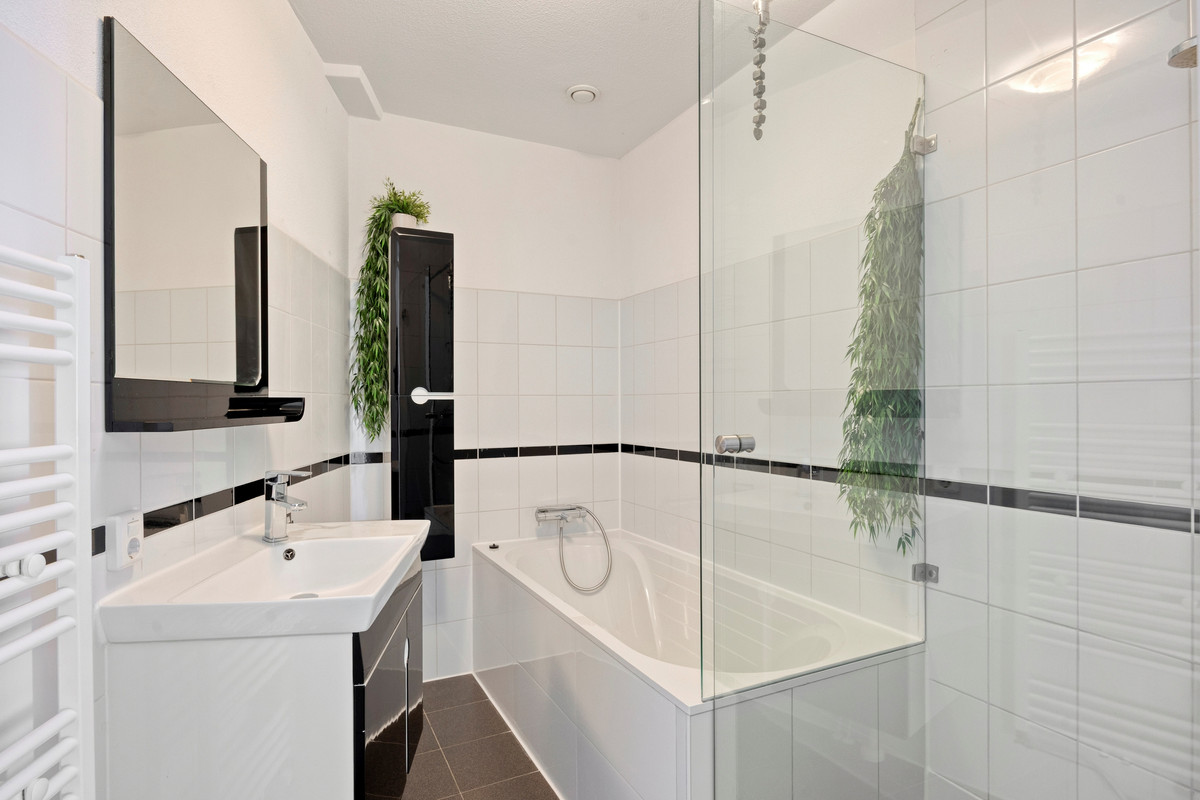 Appartement te koop: Nijverheidstraat 144, Rotterdam