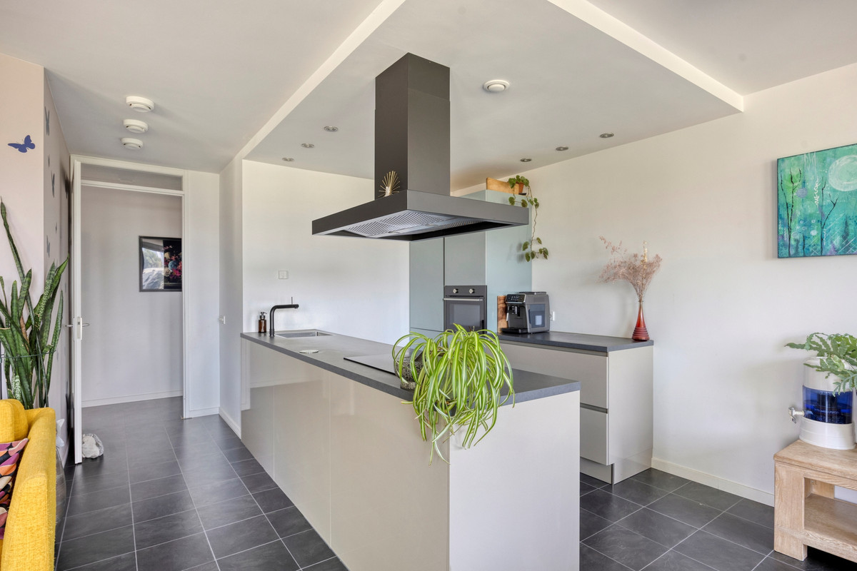 Appartement te koop: Nijverheidstraat 144, Rotterdam