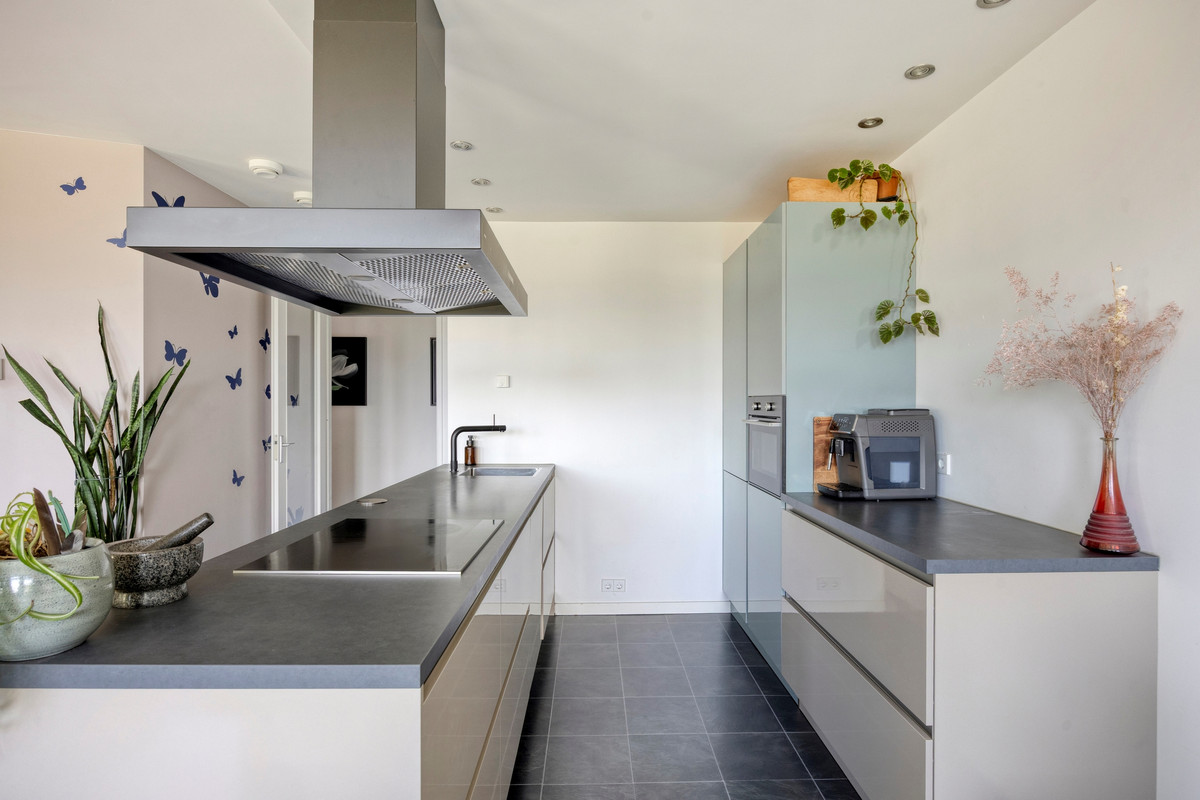 Appartement te koop: Nijverheidstraat 144, Rotterdam