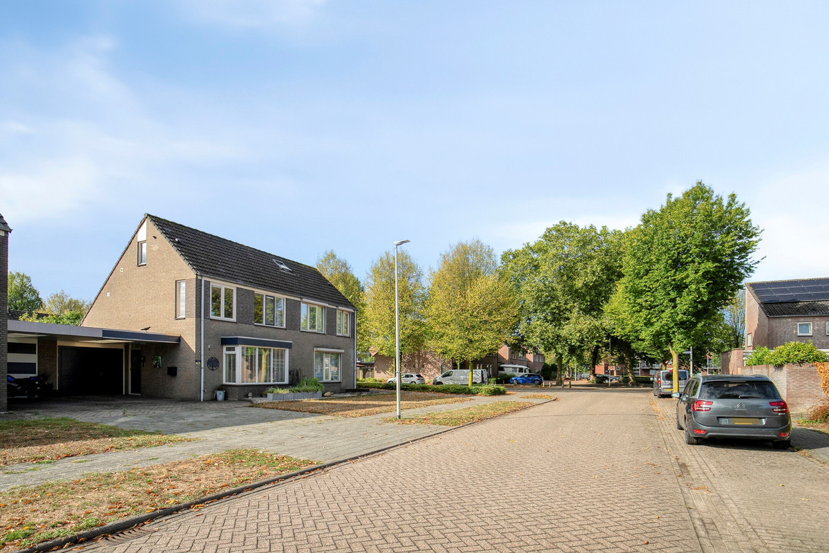 Tussenwoning te koop: Amer 18, Someren